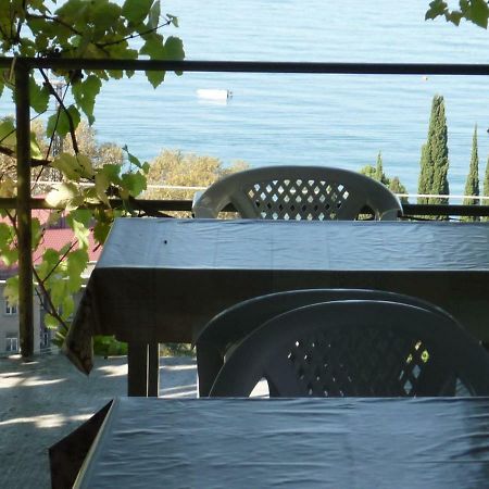 Guest House Gagra Buitenkant foto